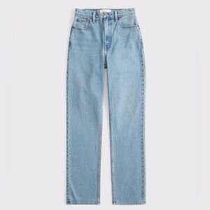 Abercrombie Ultra High Rise 90s Straight Jean light wash size 8